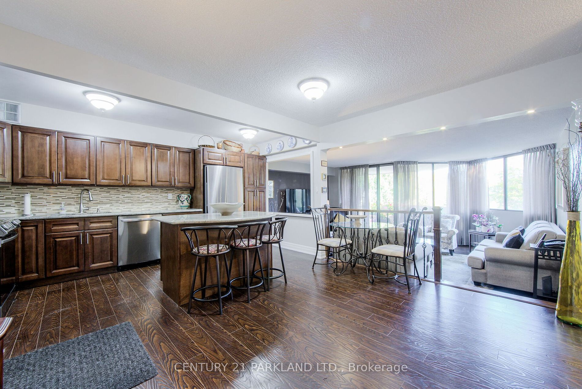 50 Baif Blvd, #403