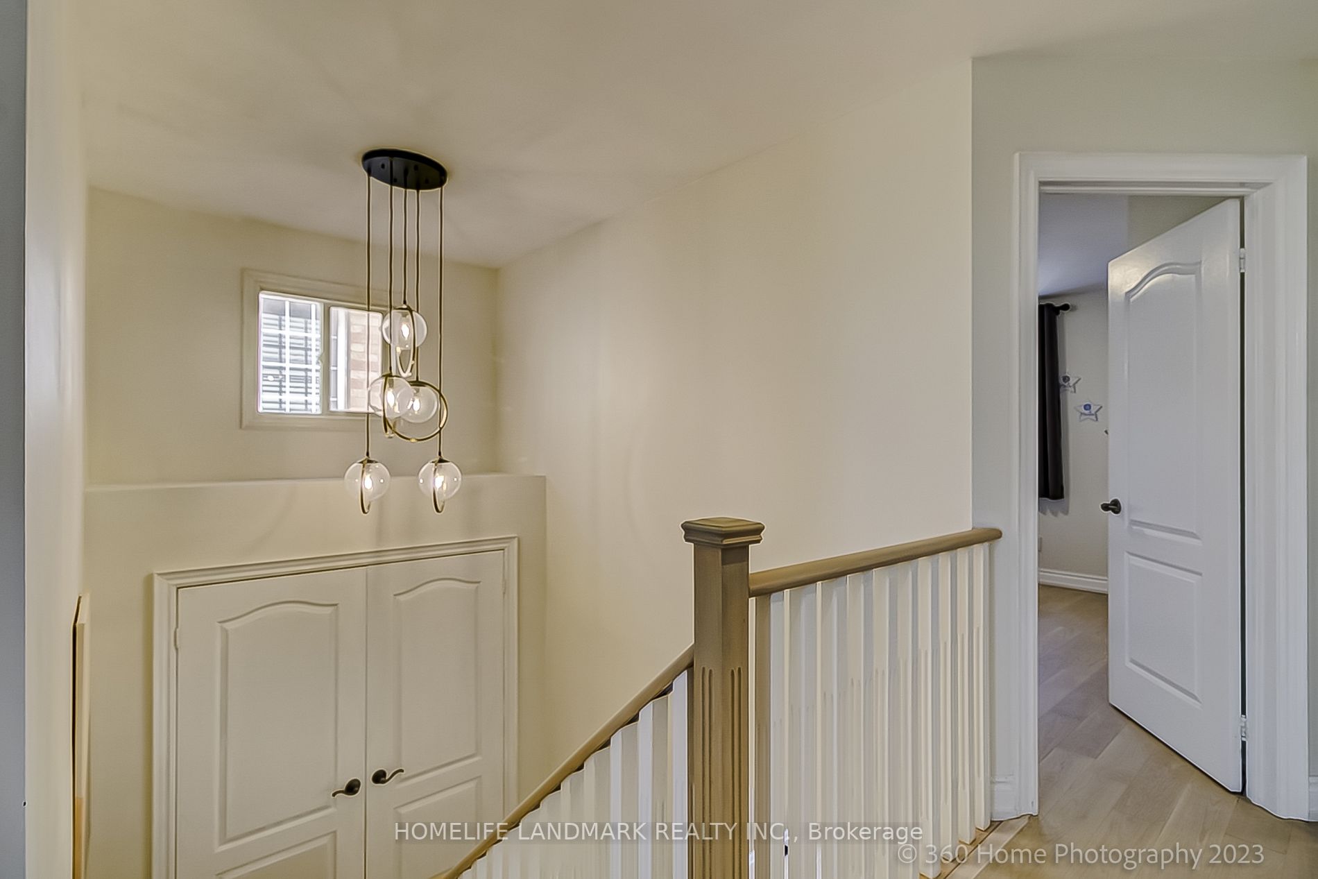 97 Fairlane Cres
