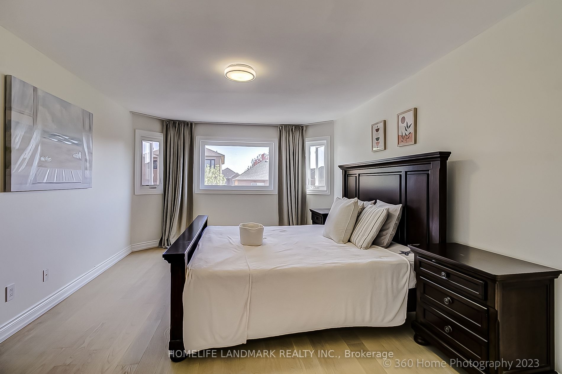 97 Fairlane Cres