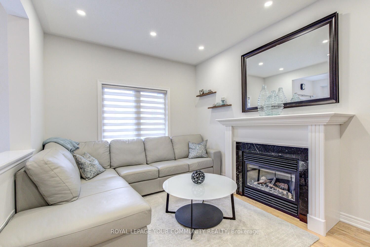 94 LAUDERDALE Drive