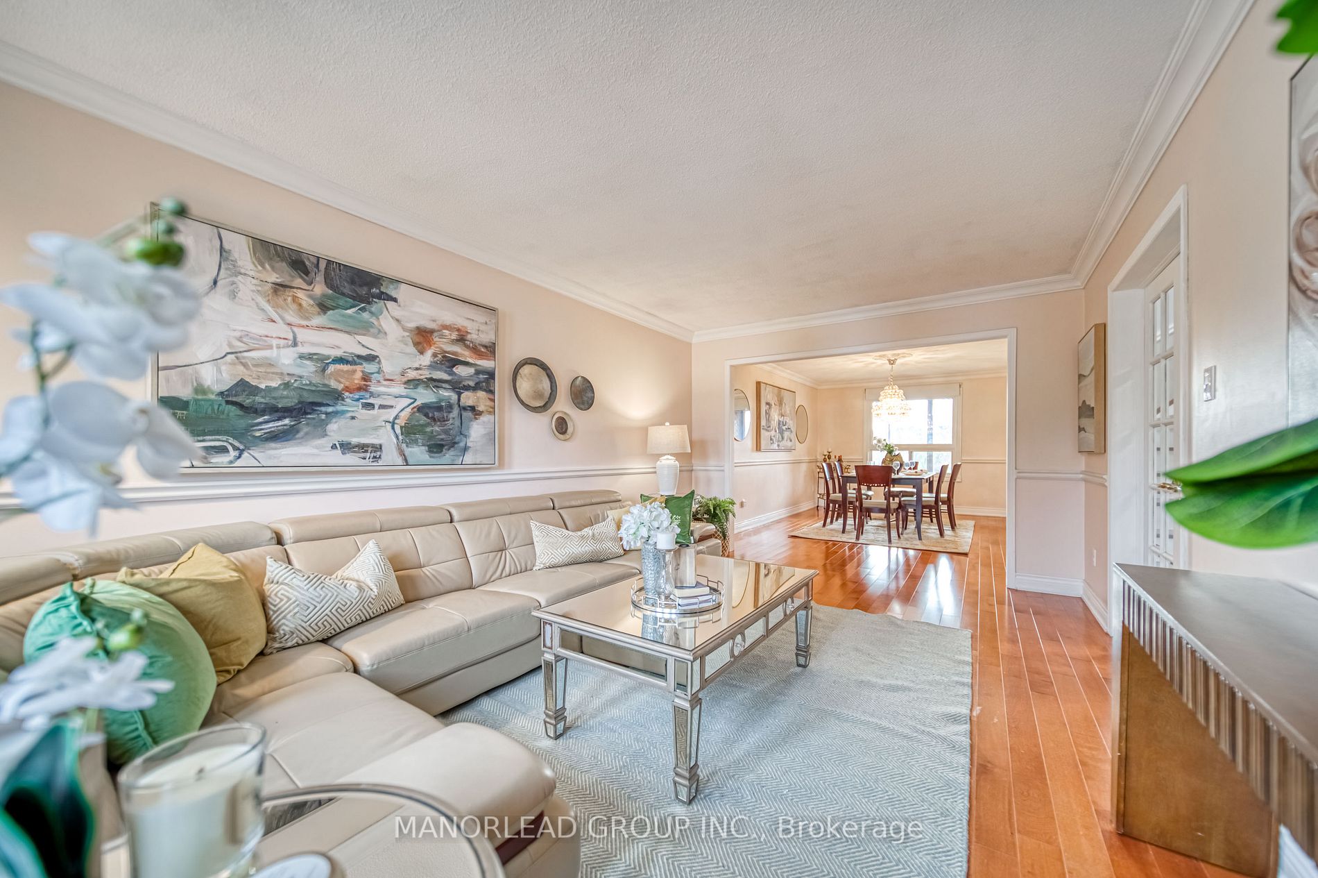 95 Clover Leaf St