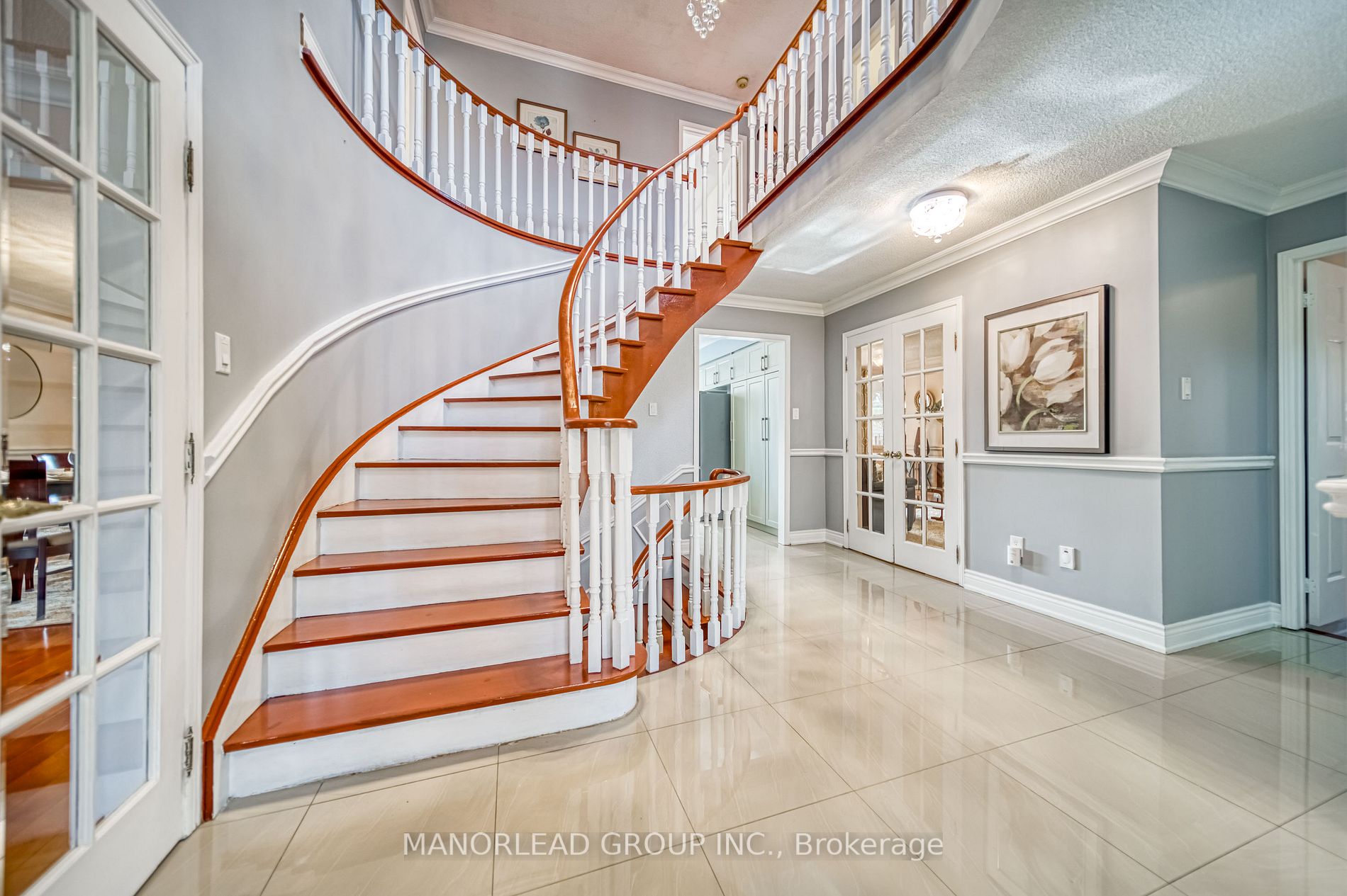 95 Clover Leaf St