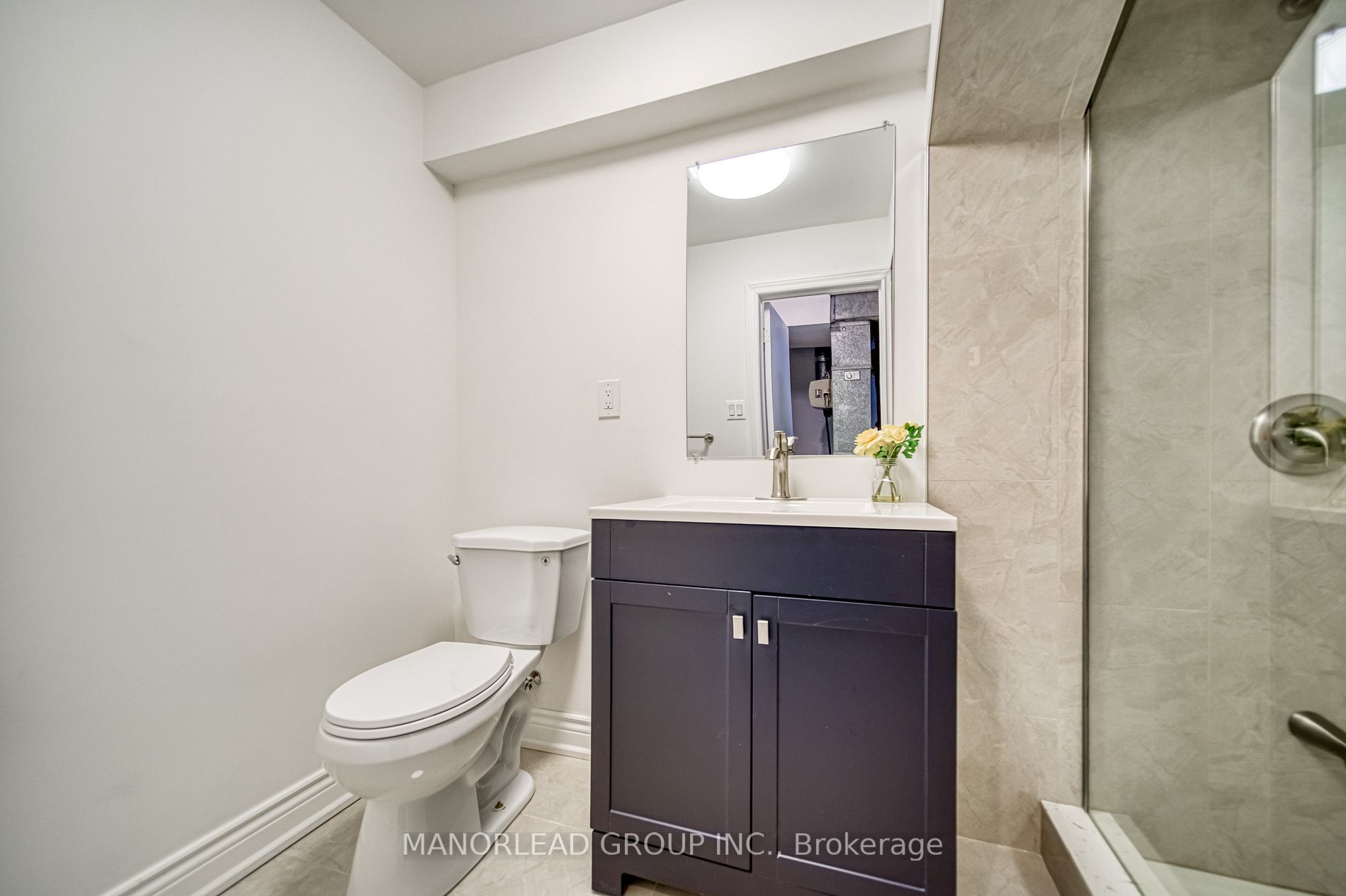 95 Clover Leaf St