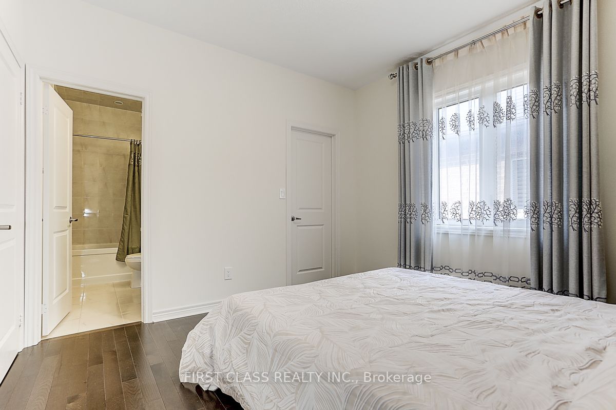 56 Tay Boulevard