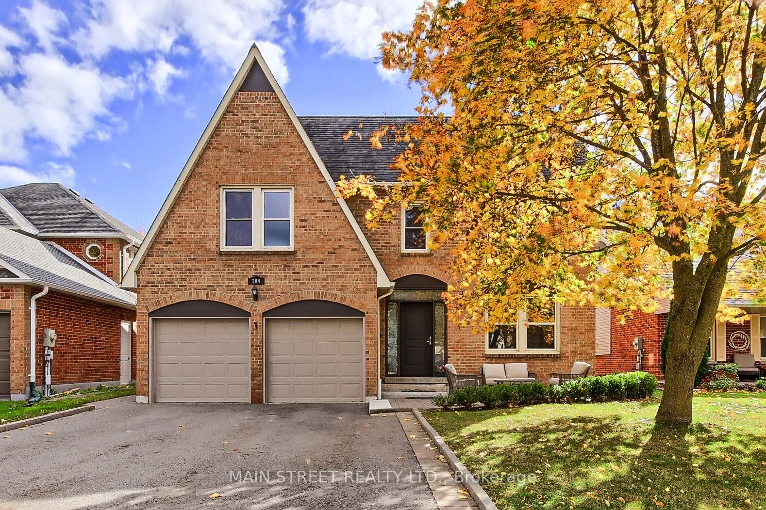 104 Peevers Cres