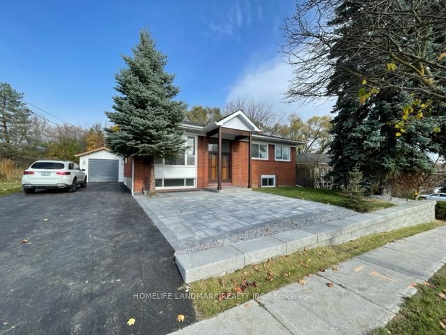 33 Millard Ave E