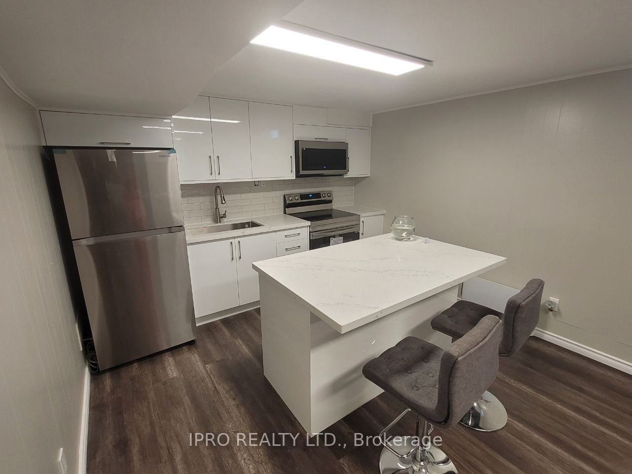 424 Dixon Blvd, #Lower