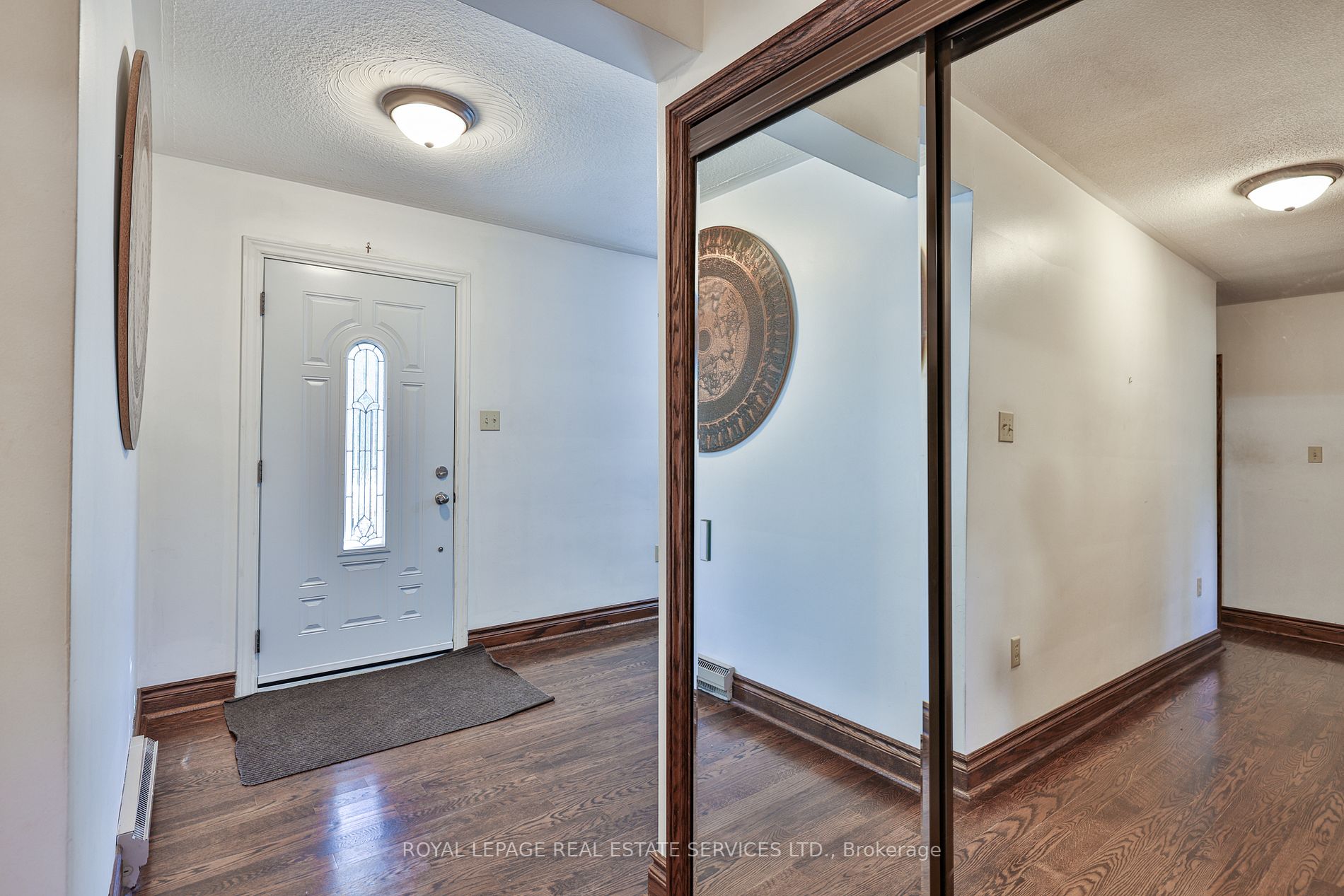 20430 Bathurst St