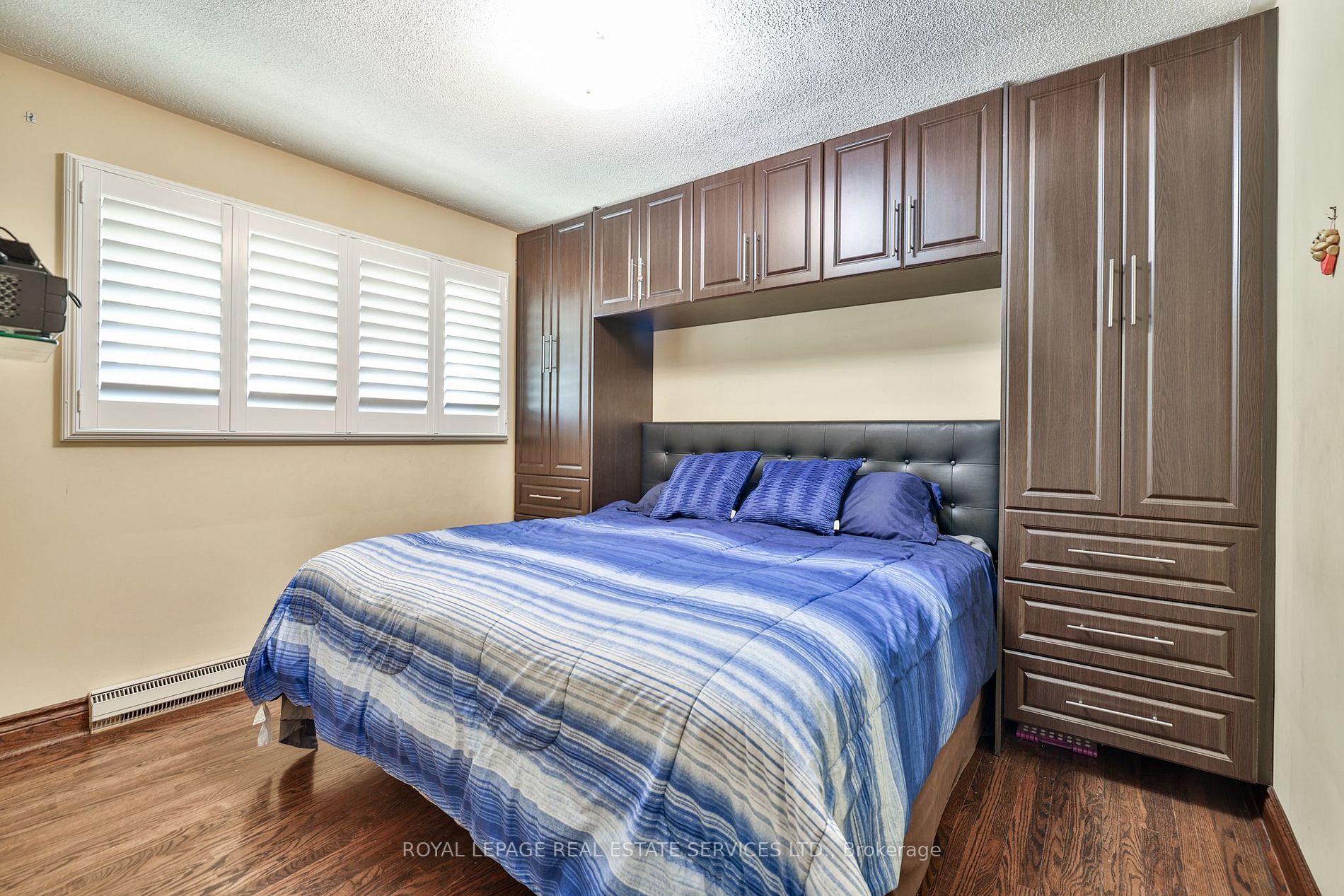 20430 Bathurst St