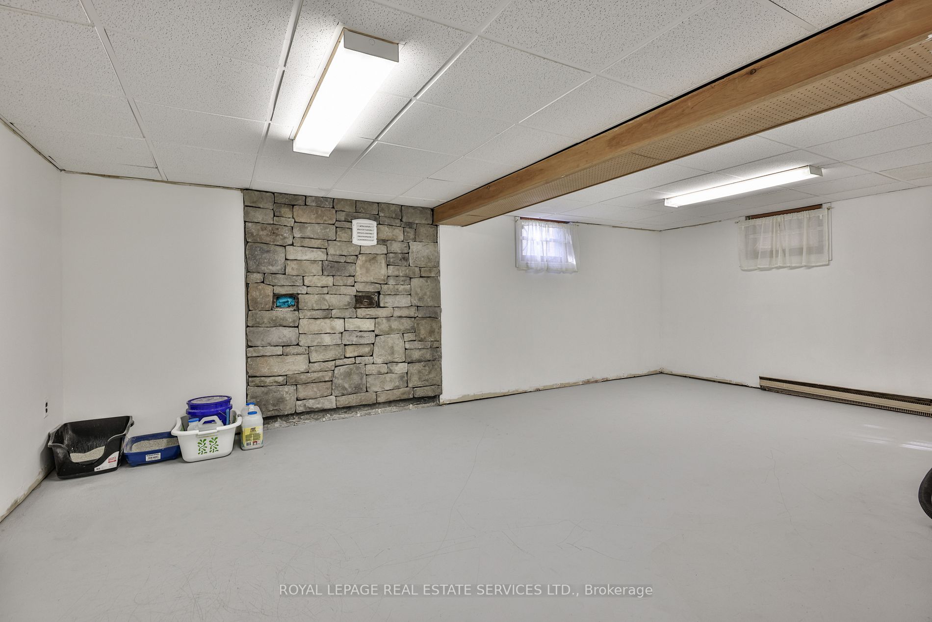 20430 Bathurst St