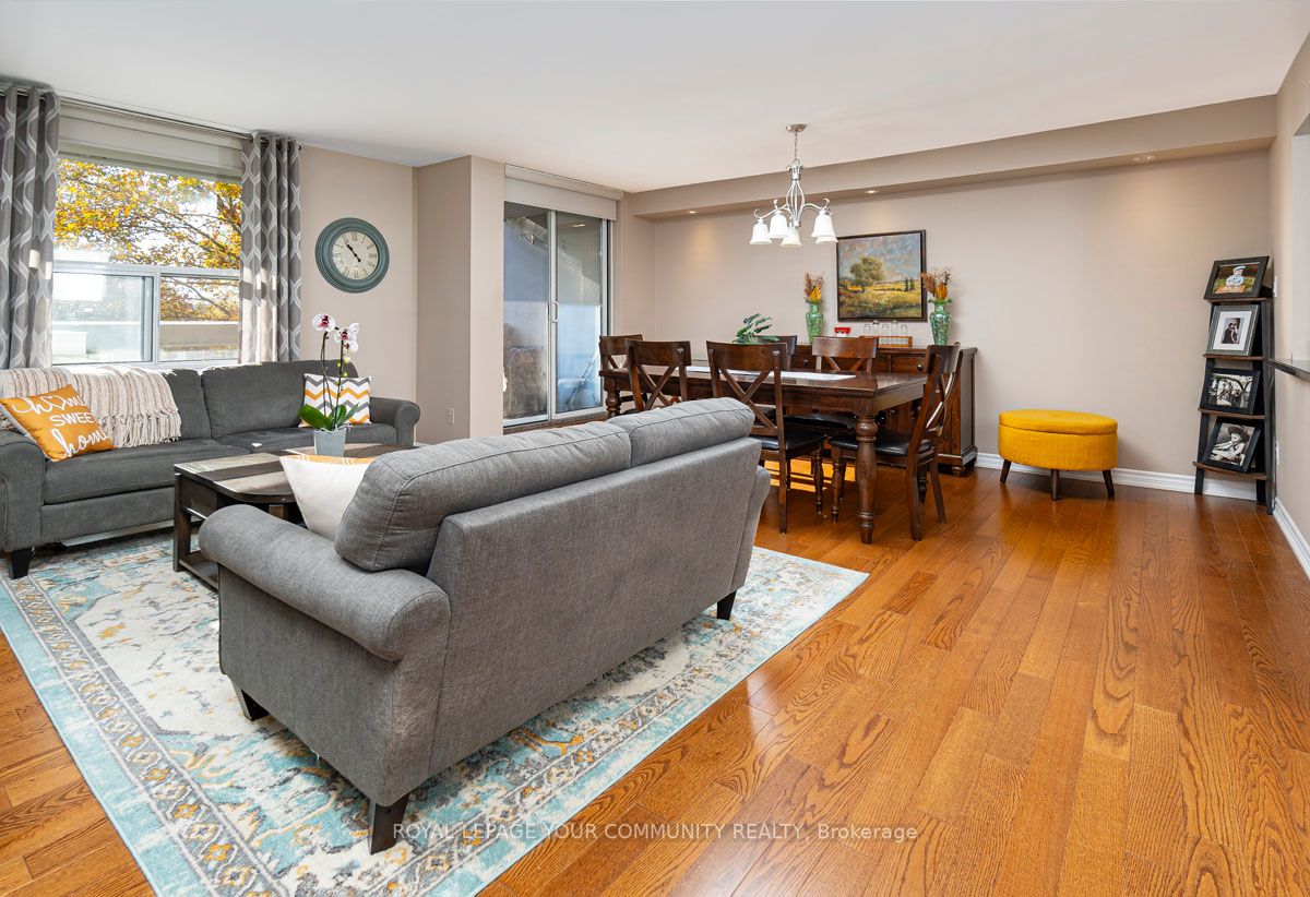 50 Inverlochy Blvd, #309