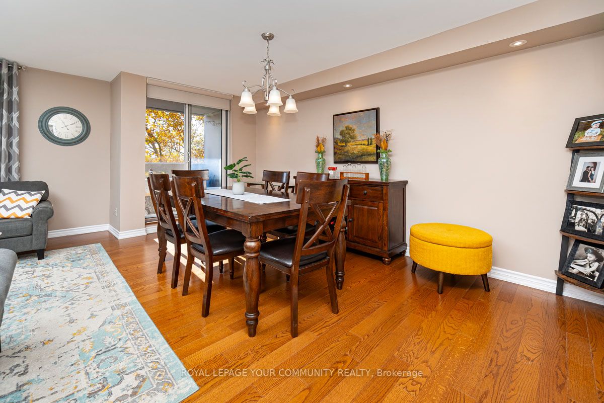 50 Inverlochy Blvd, #309