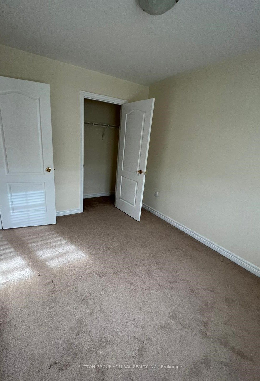 24 Admiral Cres