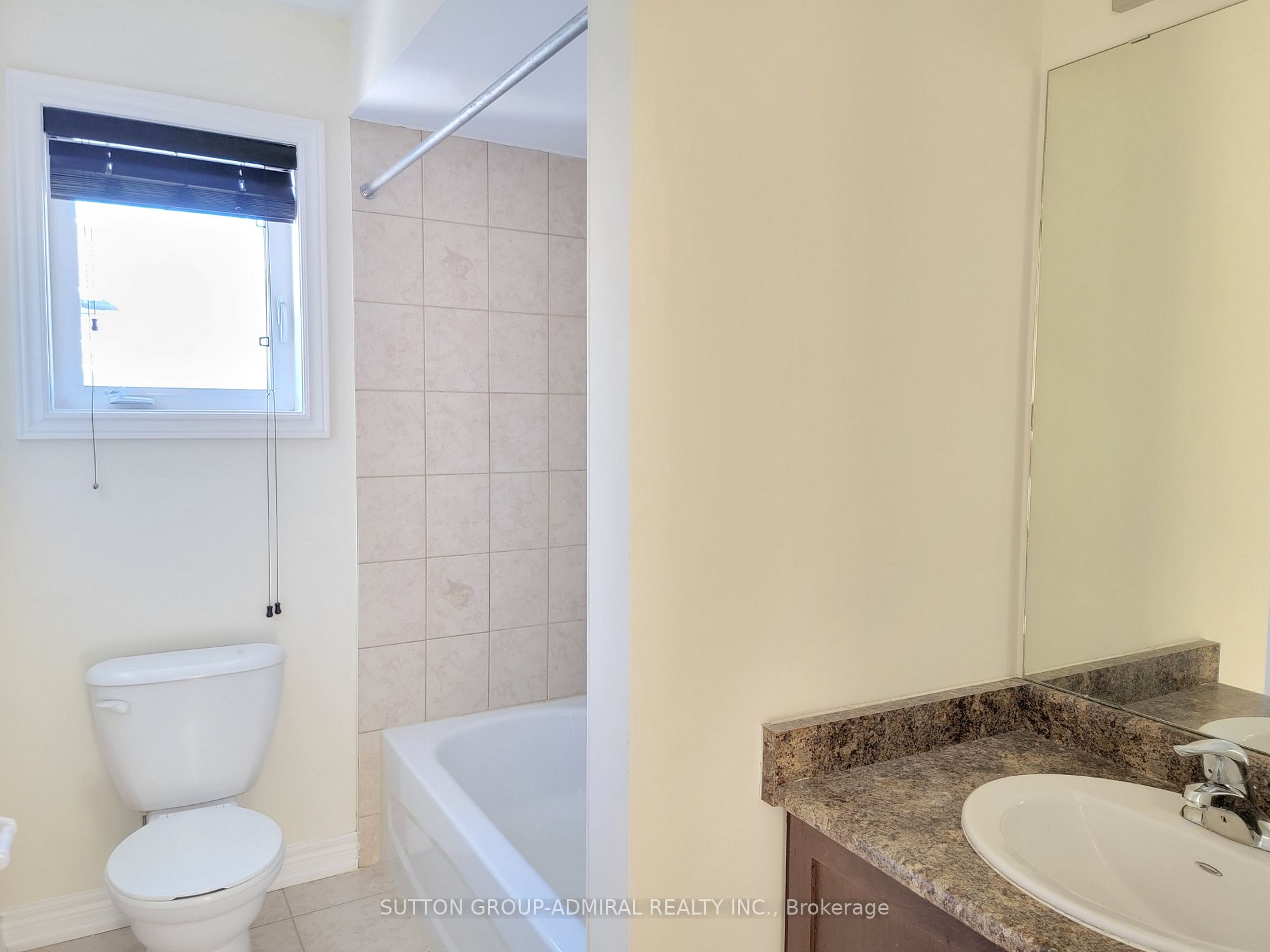 24 Admiral Cres