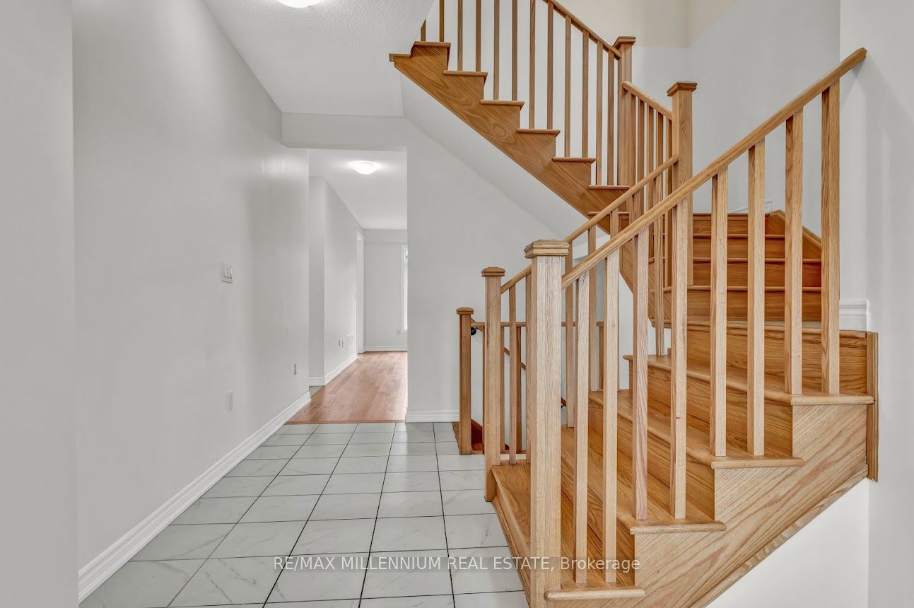 2268 Grainger Loop