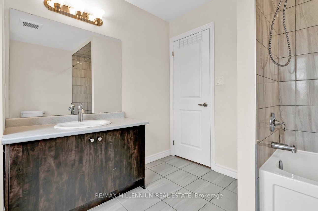 2268 Grainger Loop
