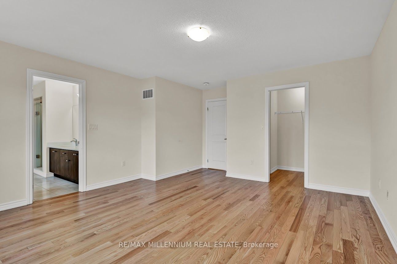 2268 Grainger Loop