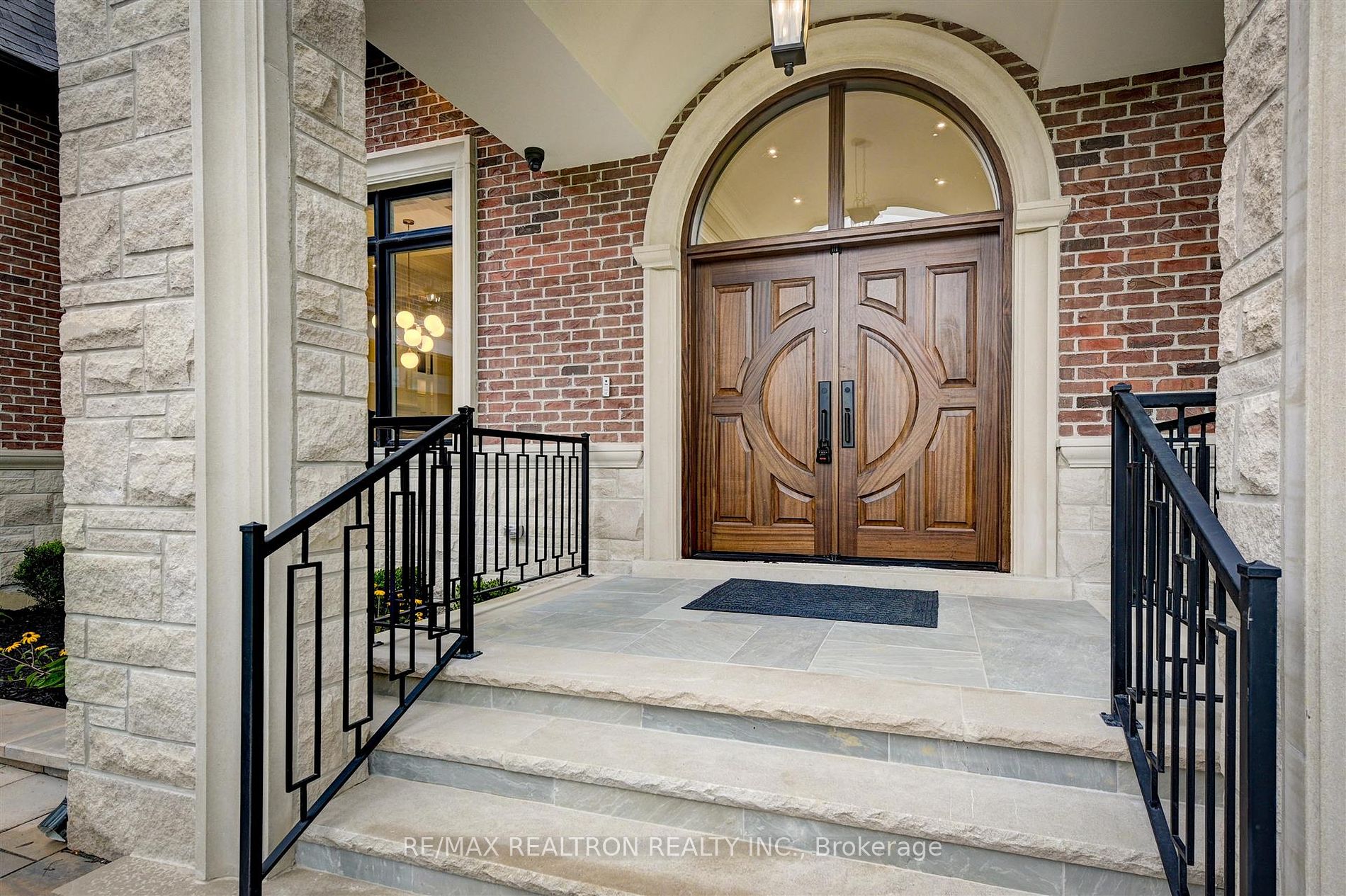 170 Ward Ave
