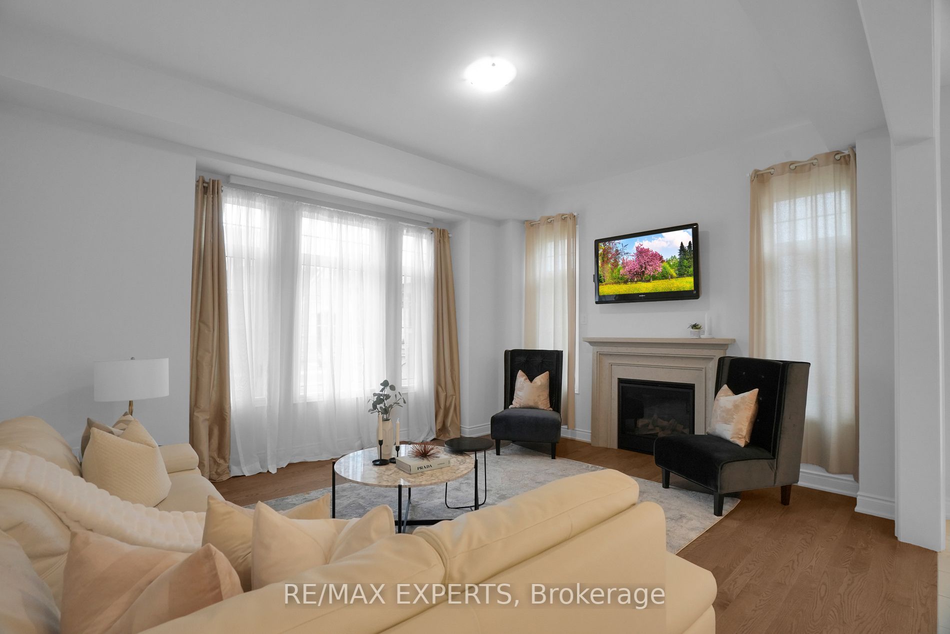 72 Deerhaven Cres