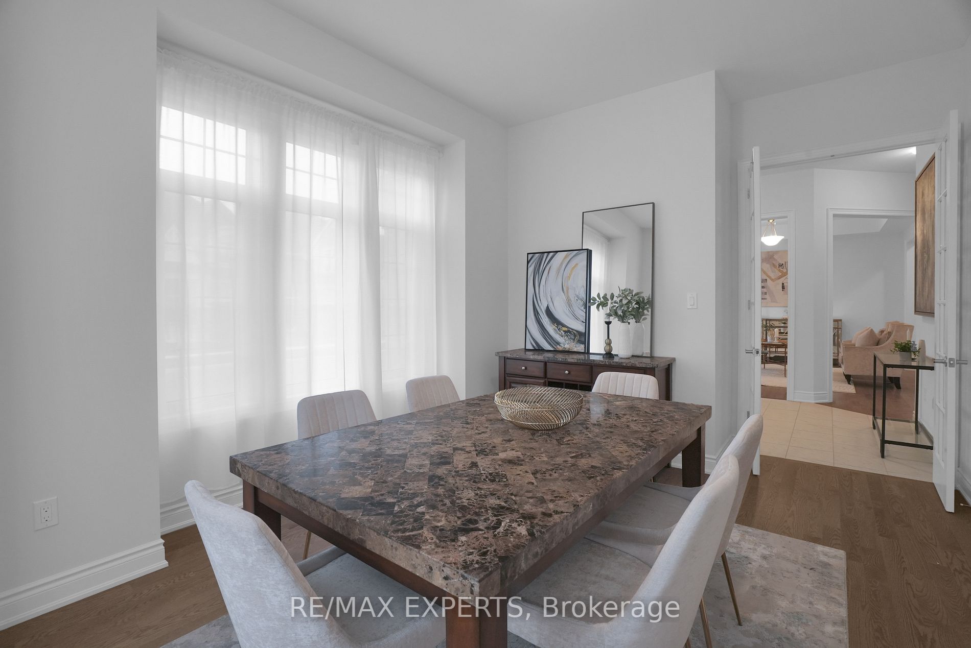 72 Deerhaven Cres