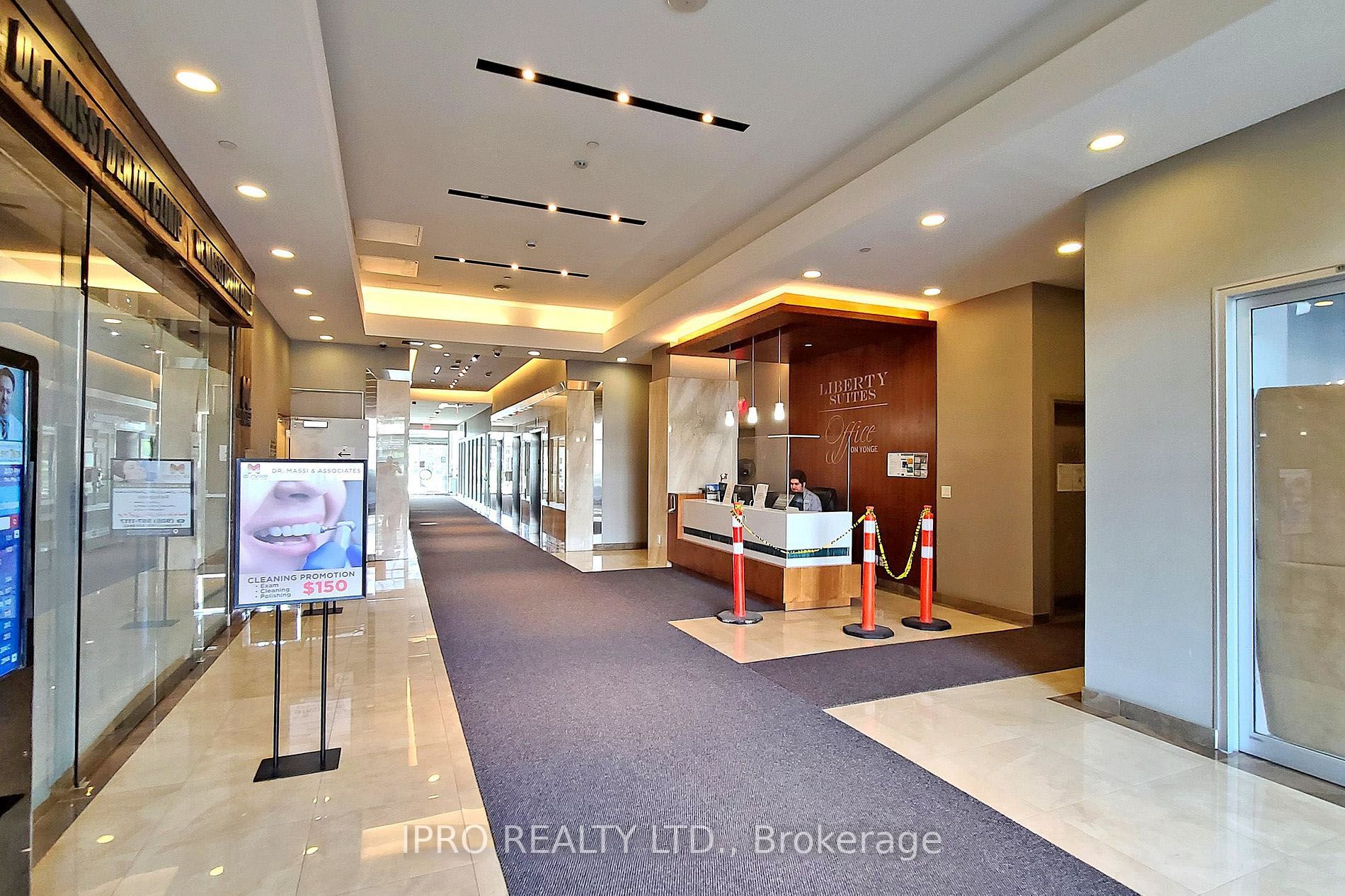 7191 Yonge St, #911