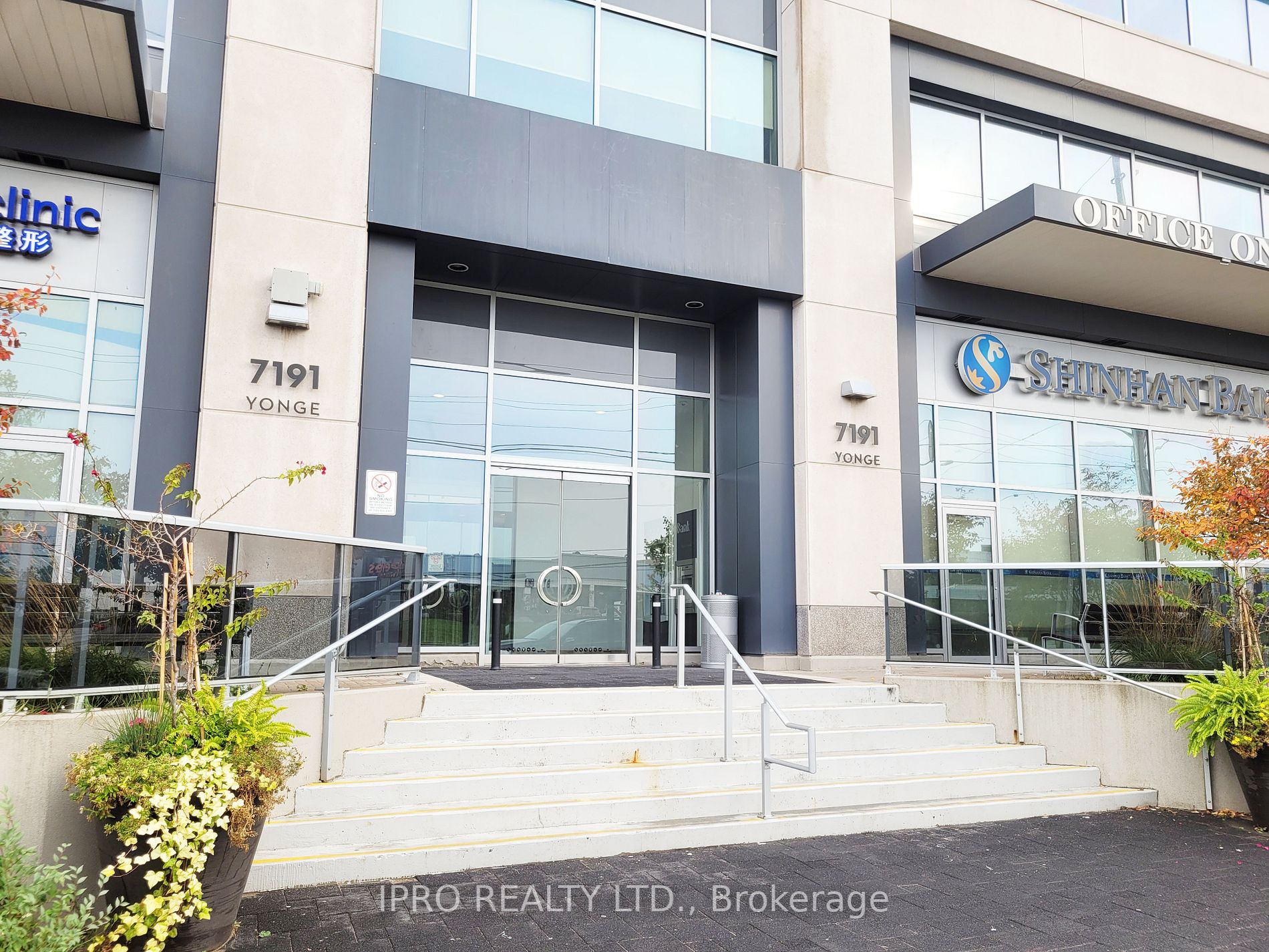 7191 Yonge St, #911
