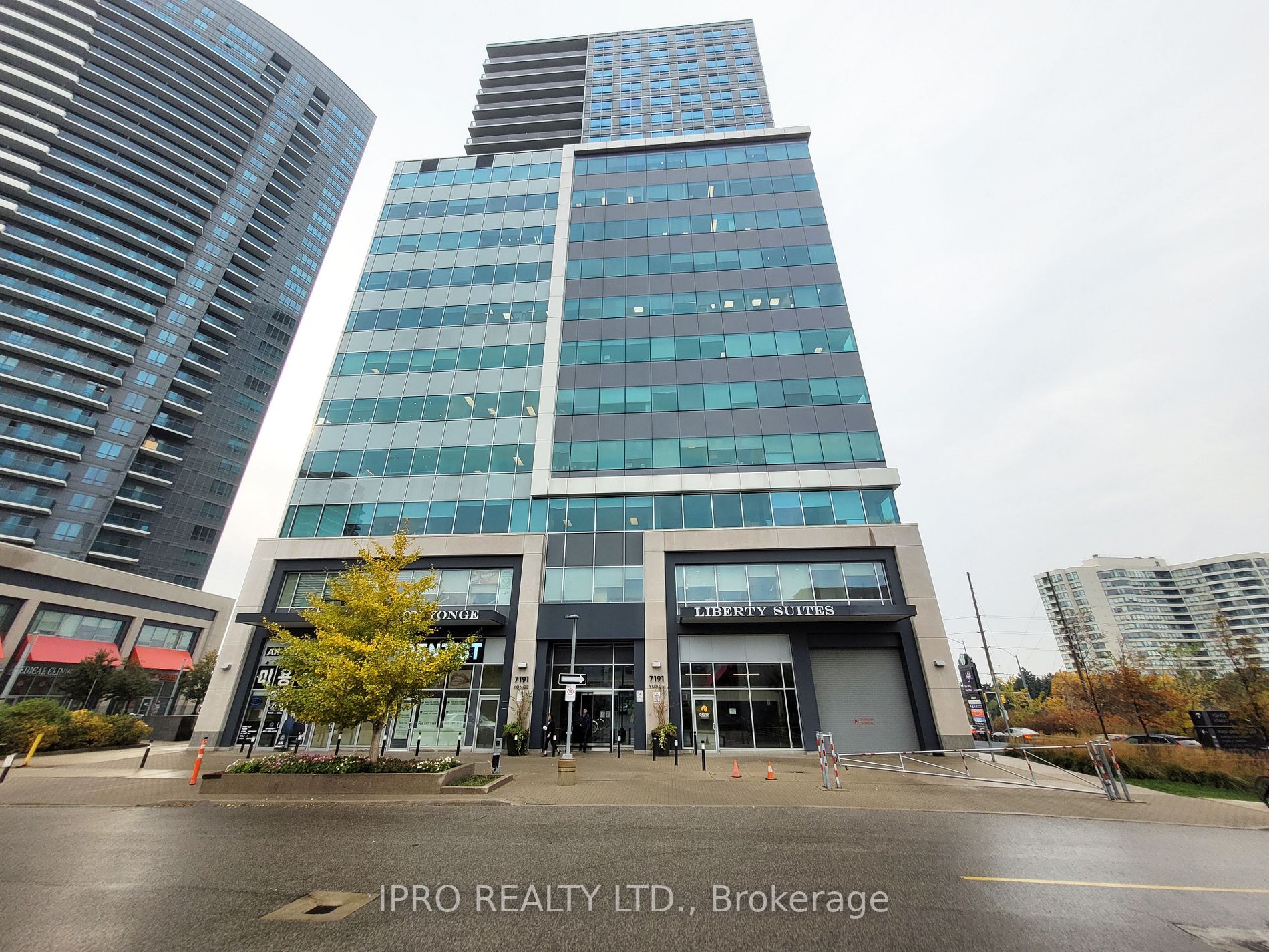 7191 Yonge St, #911