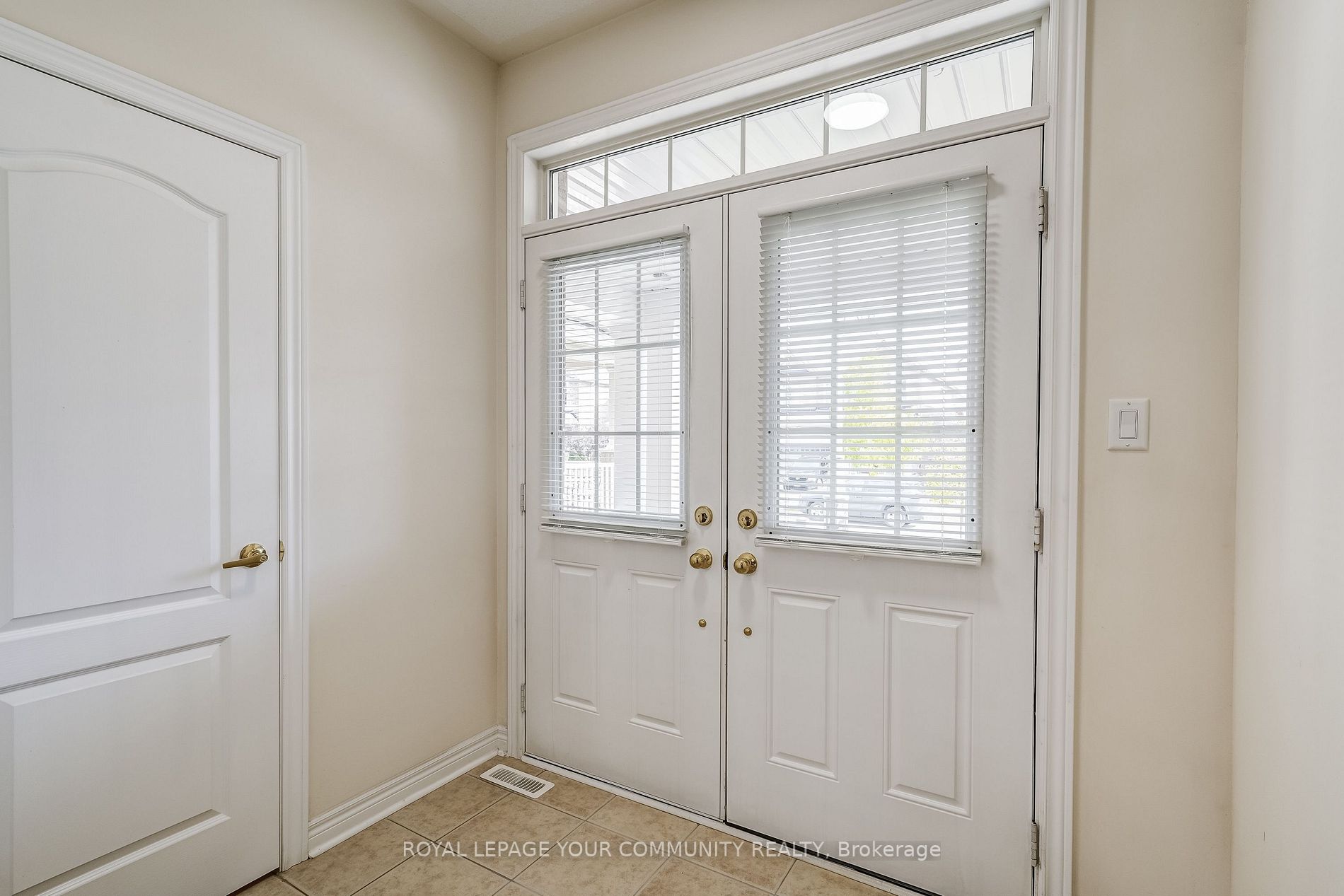 46 Edgehill Ave