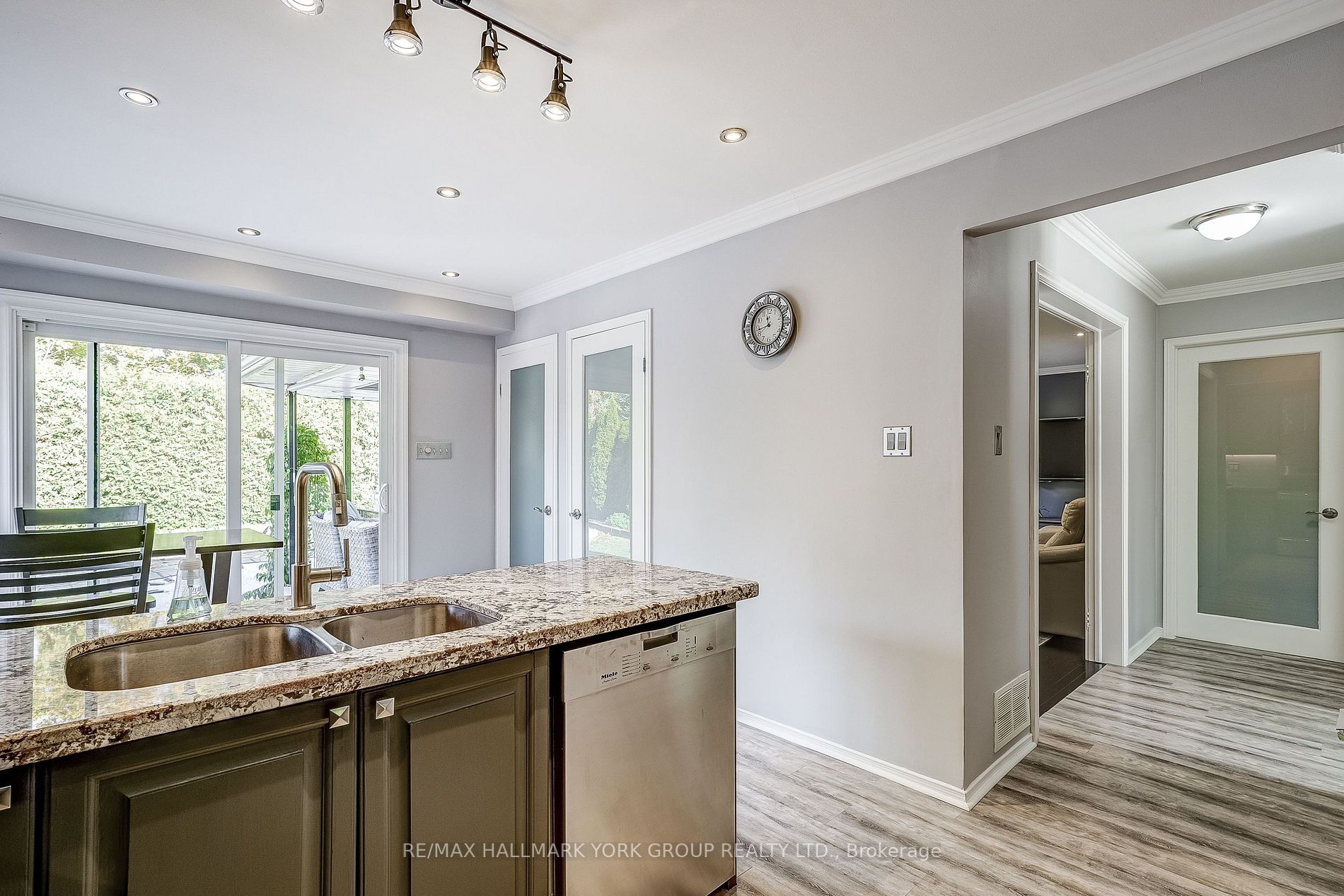 187 Glenway Circ
