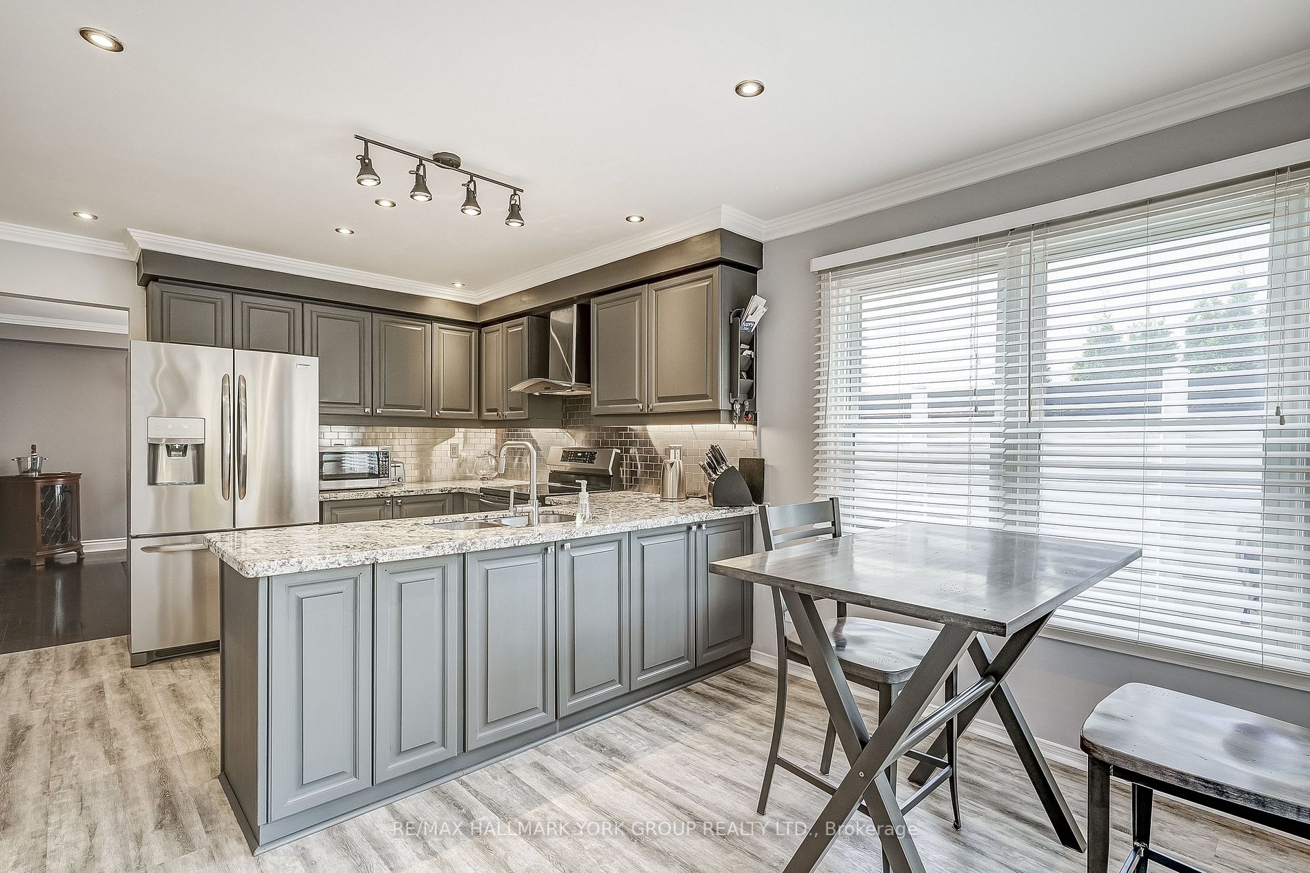 187 Glenway Circ