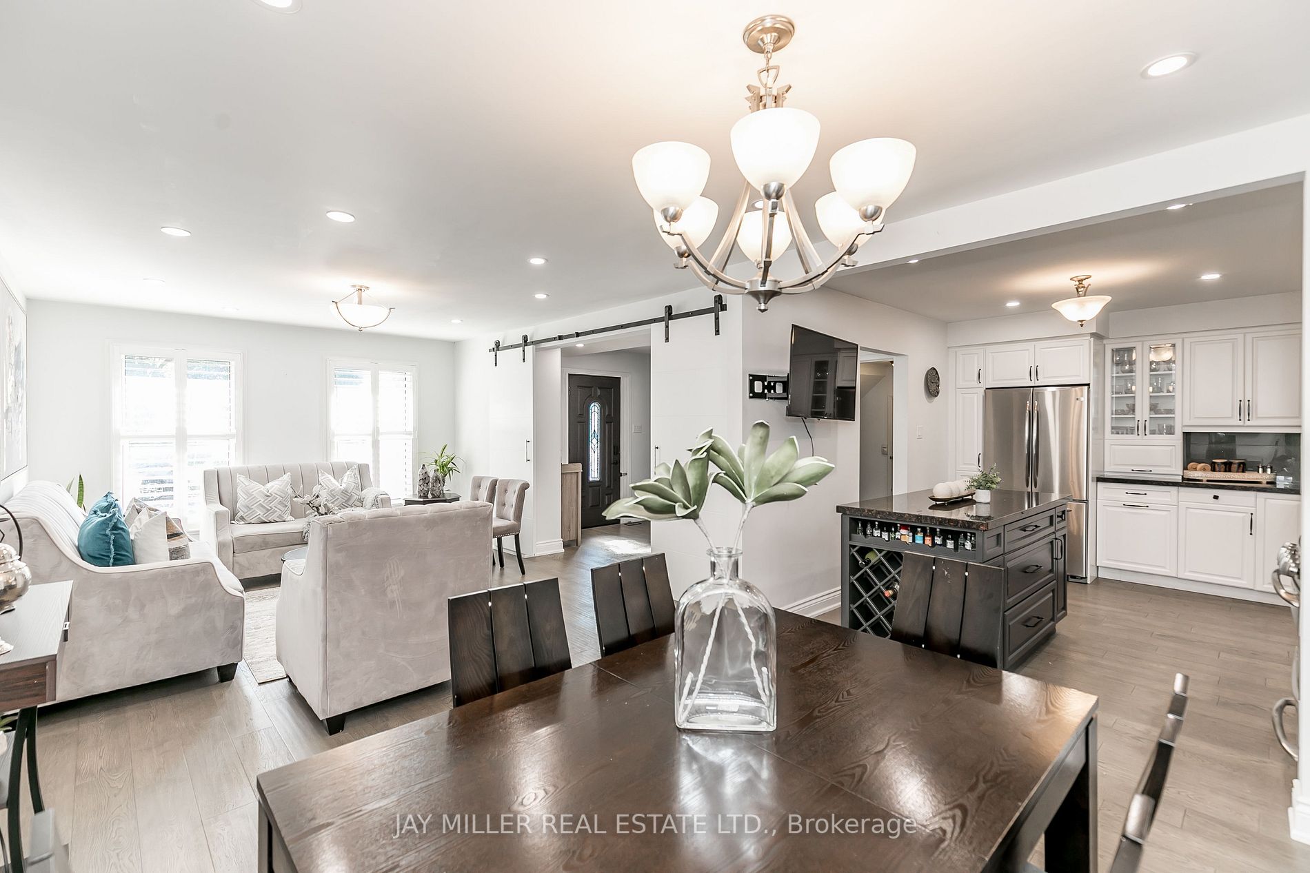 58 Nisbet Dr
