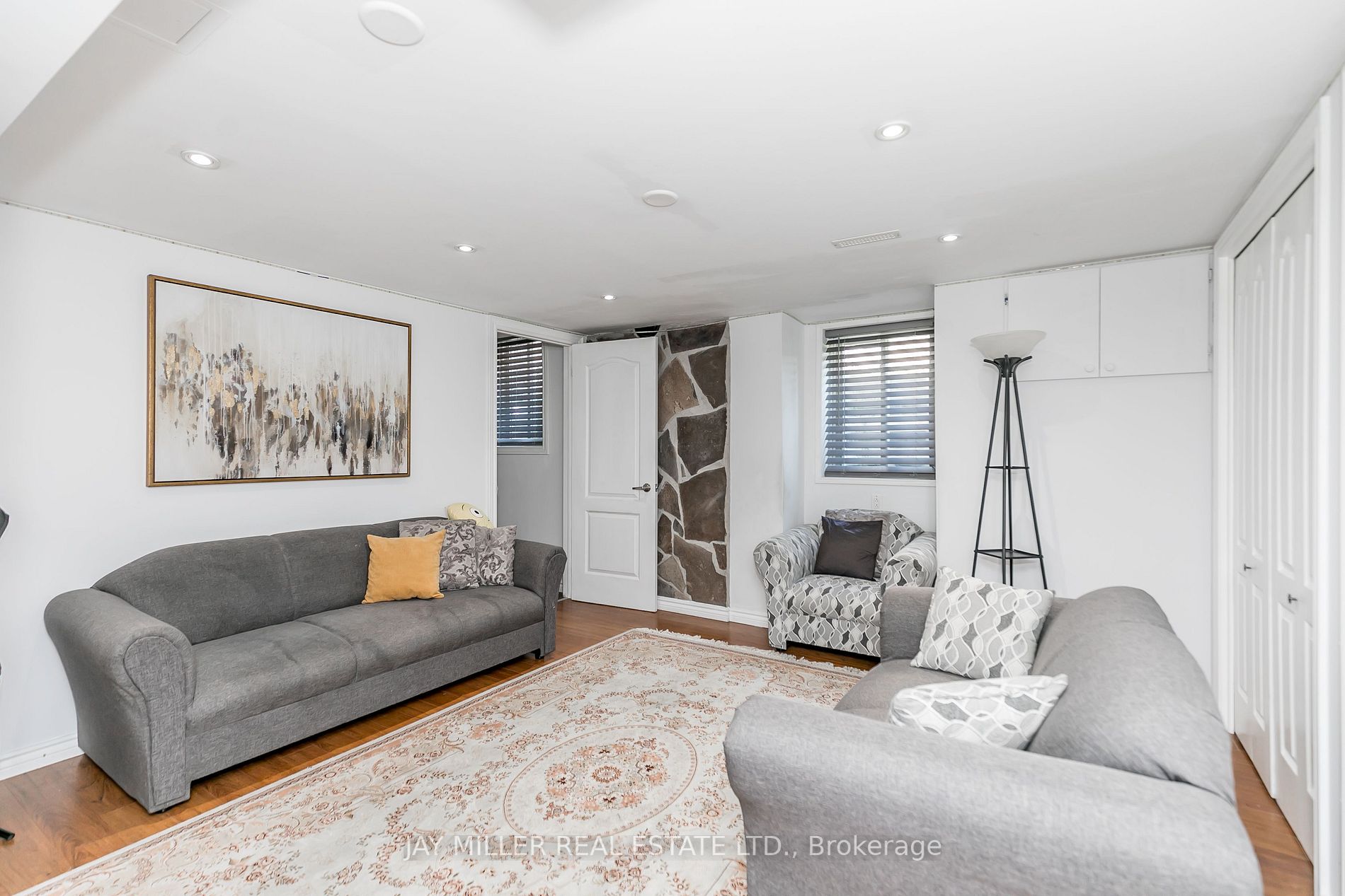 58 Nisbet Dr