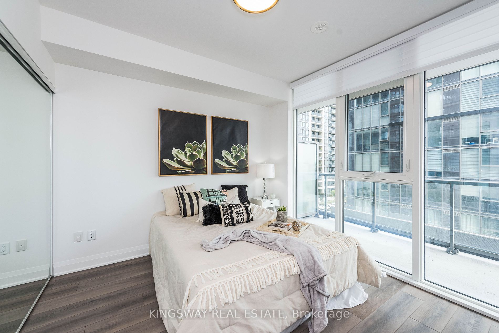 10 Gatineau Dr, #501