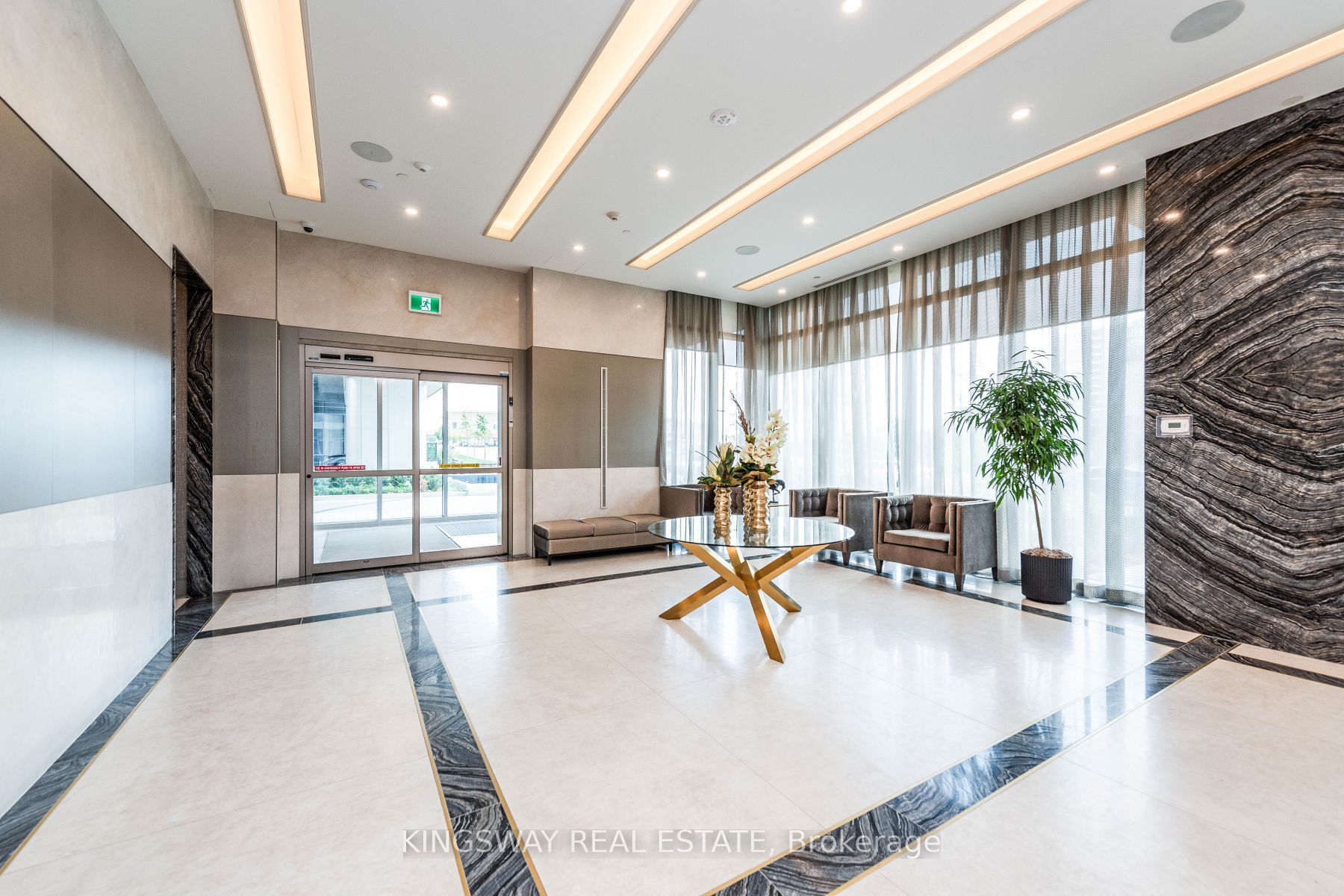 10 Gatineau Dr, #501