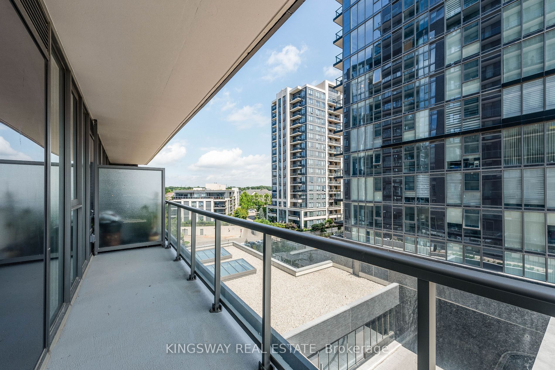 10 Gatineau Dr, #501