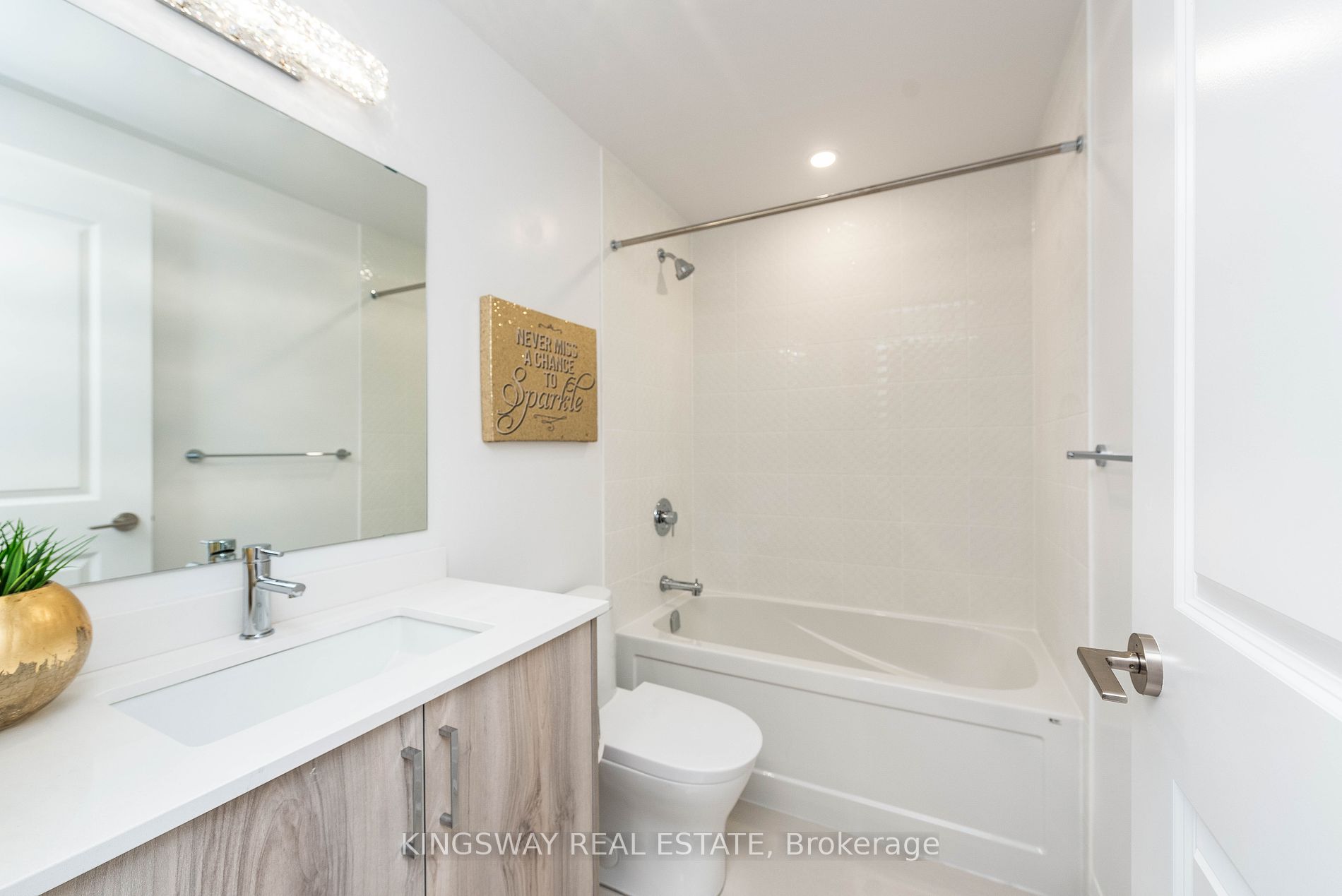 10 Gatineau Dr, #501