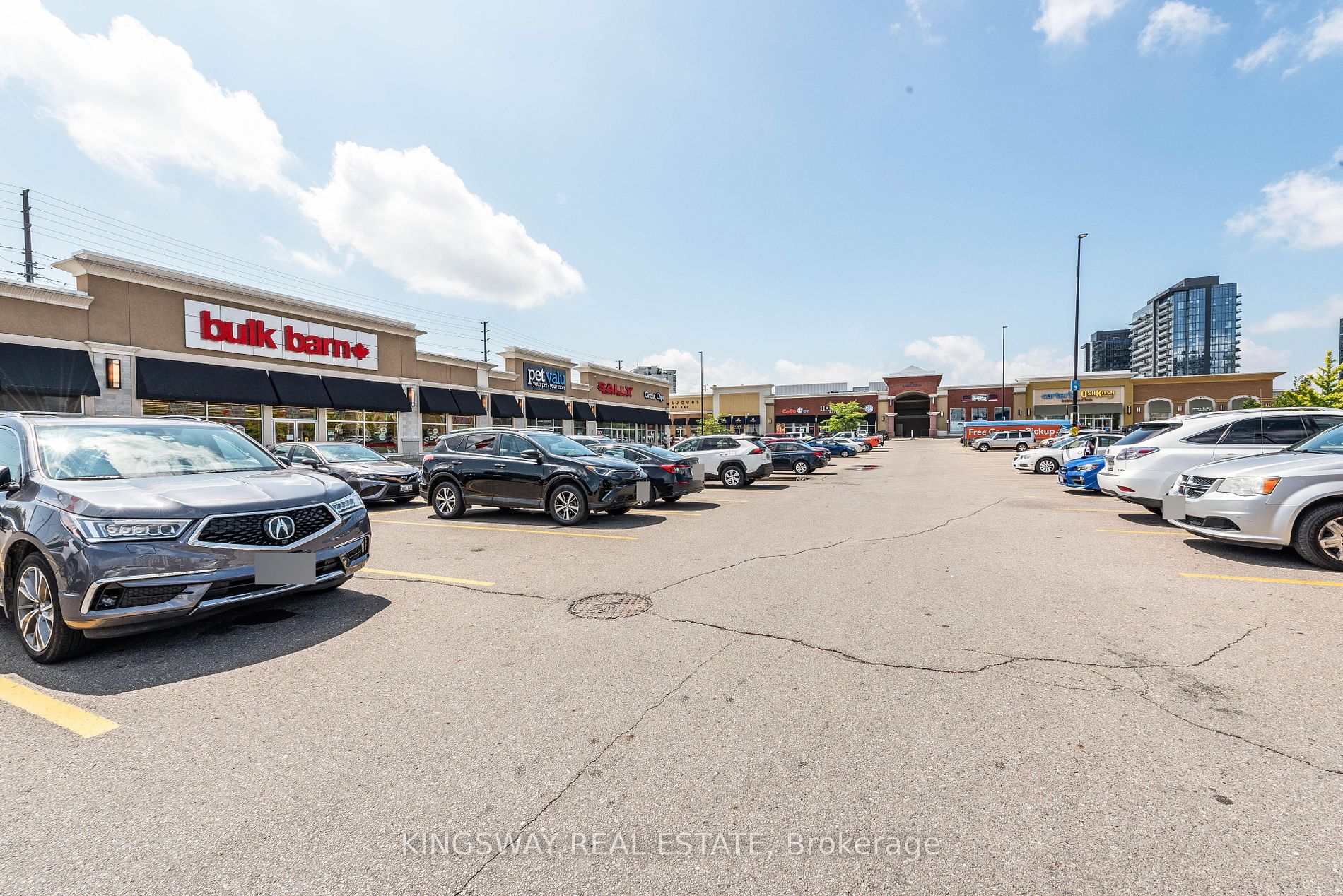 10 Gatineau Dr, #501