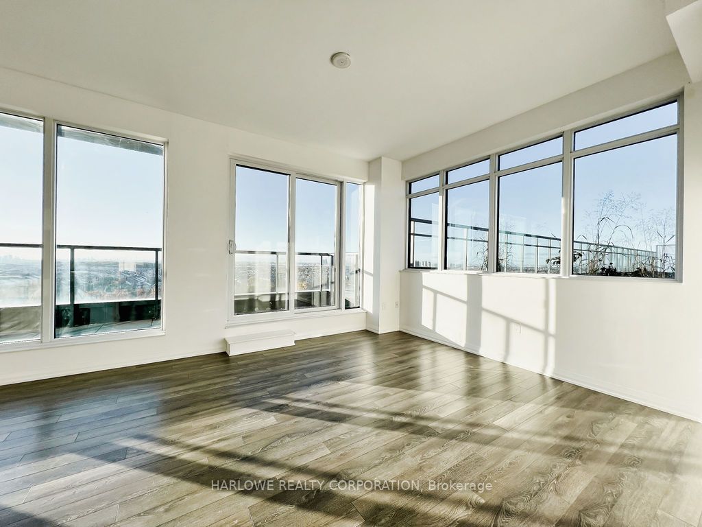 99 Eagle Rock Way, #911