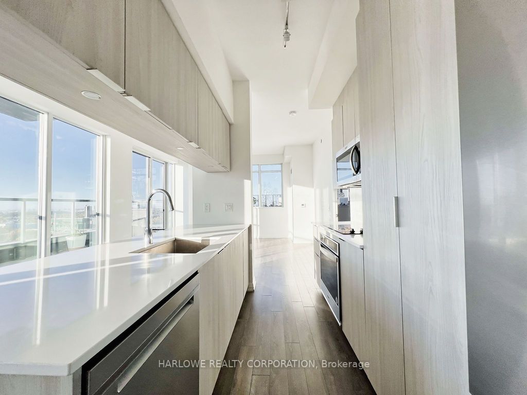 99 Eagle Rock Way, #911