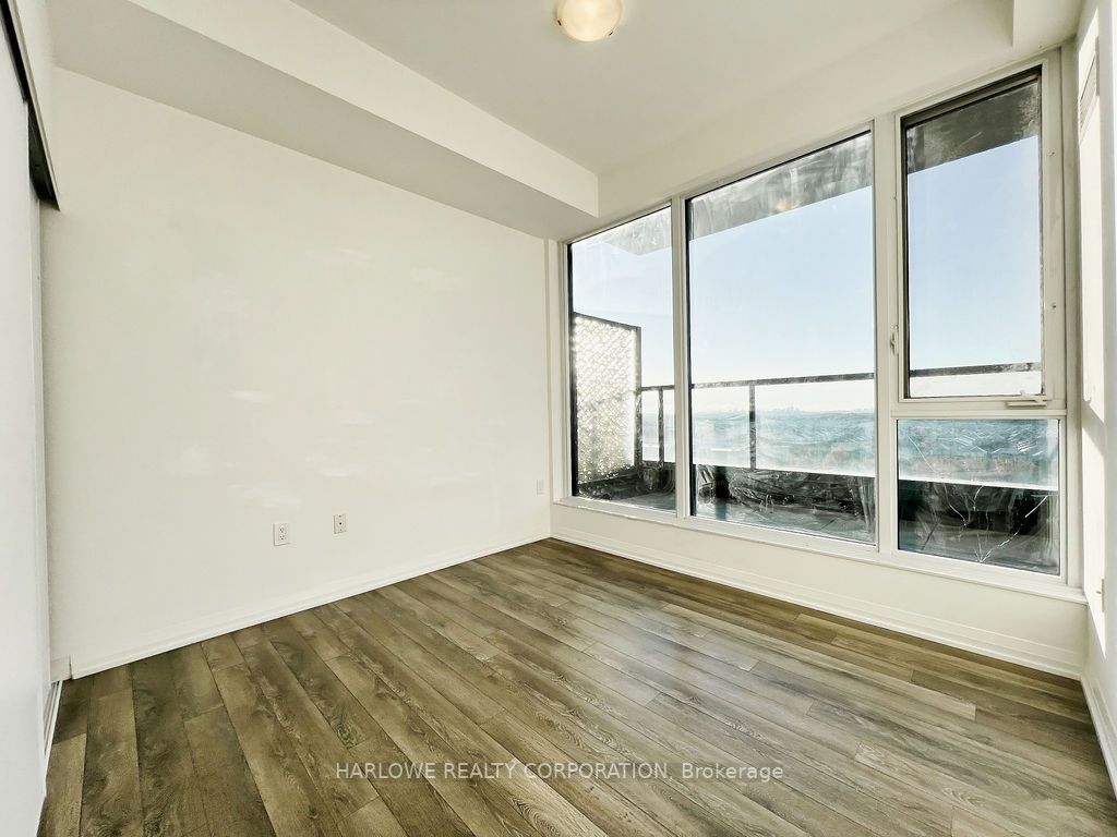 99 Eagle Rock Way, #911