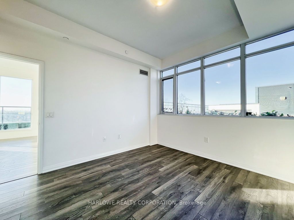 99 Eagle Rock Way, #911