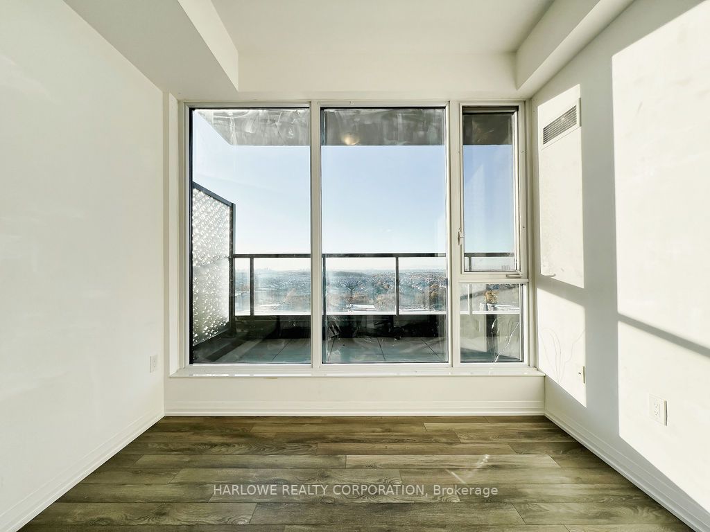 99 Eagle Rock Way, #911