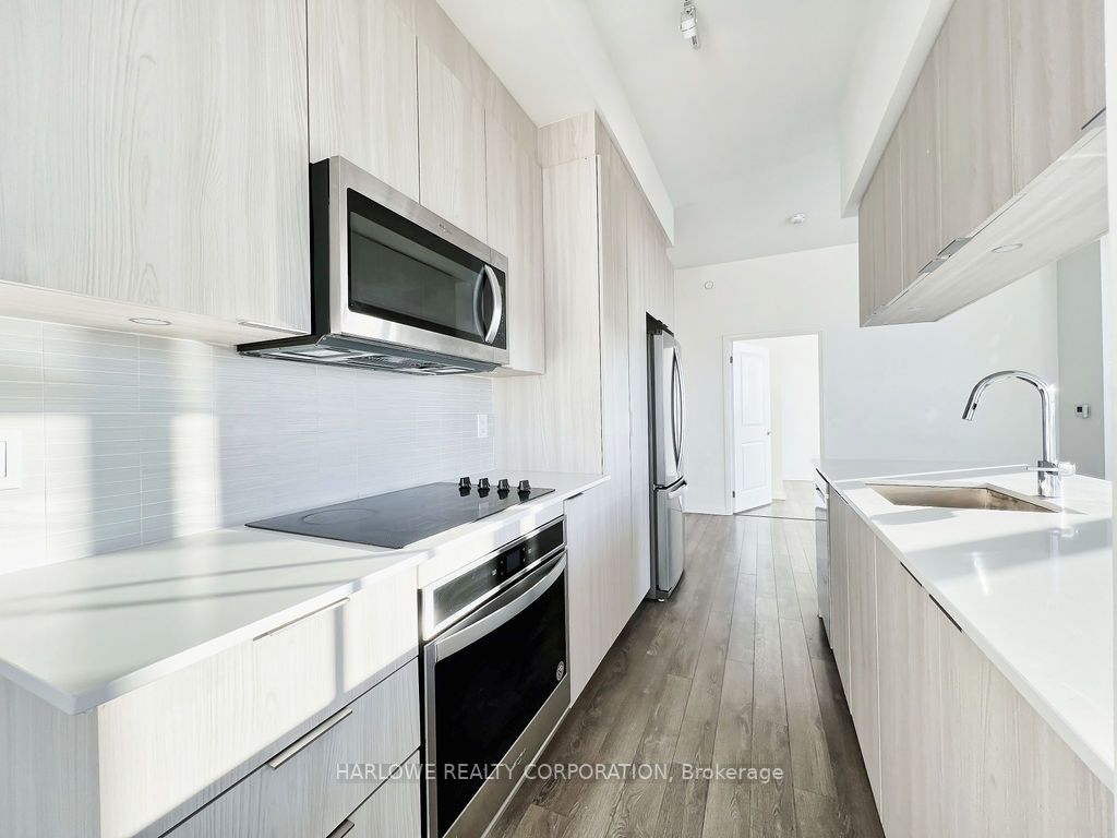 99 Eagle Rock Way, #911