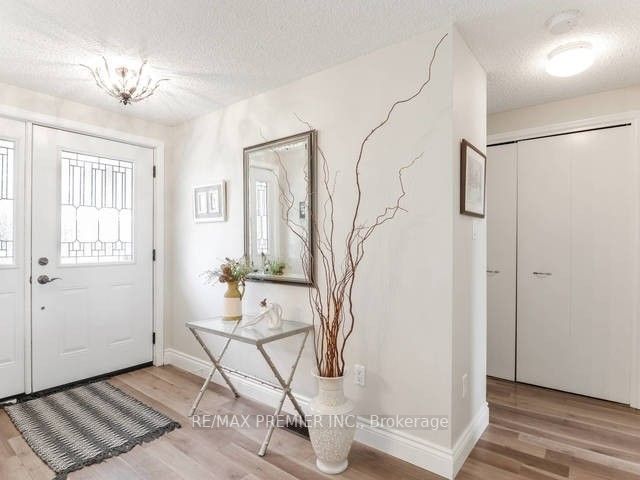 99 Tecumseth Pine Dr