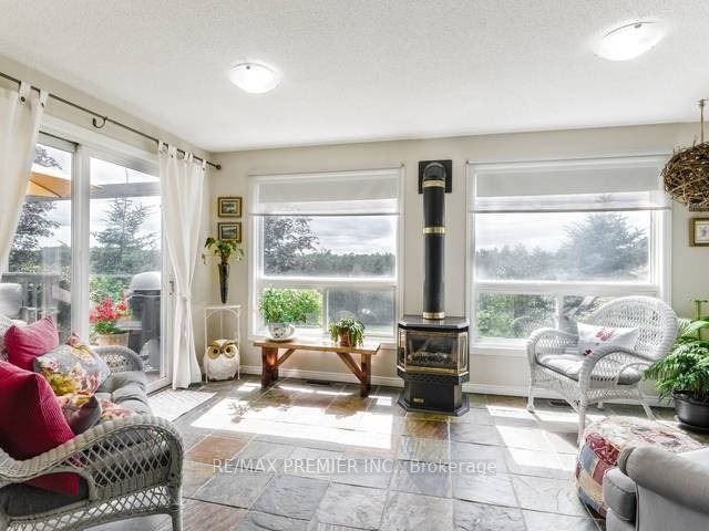 99 Tecumseth Pine Dr