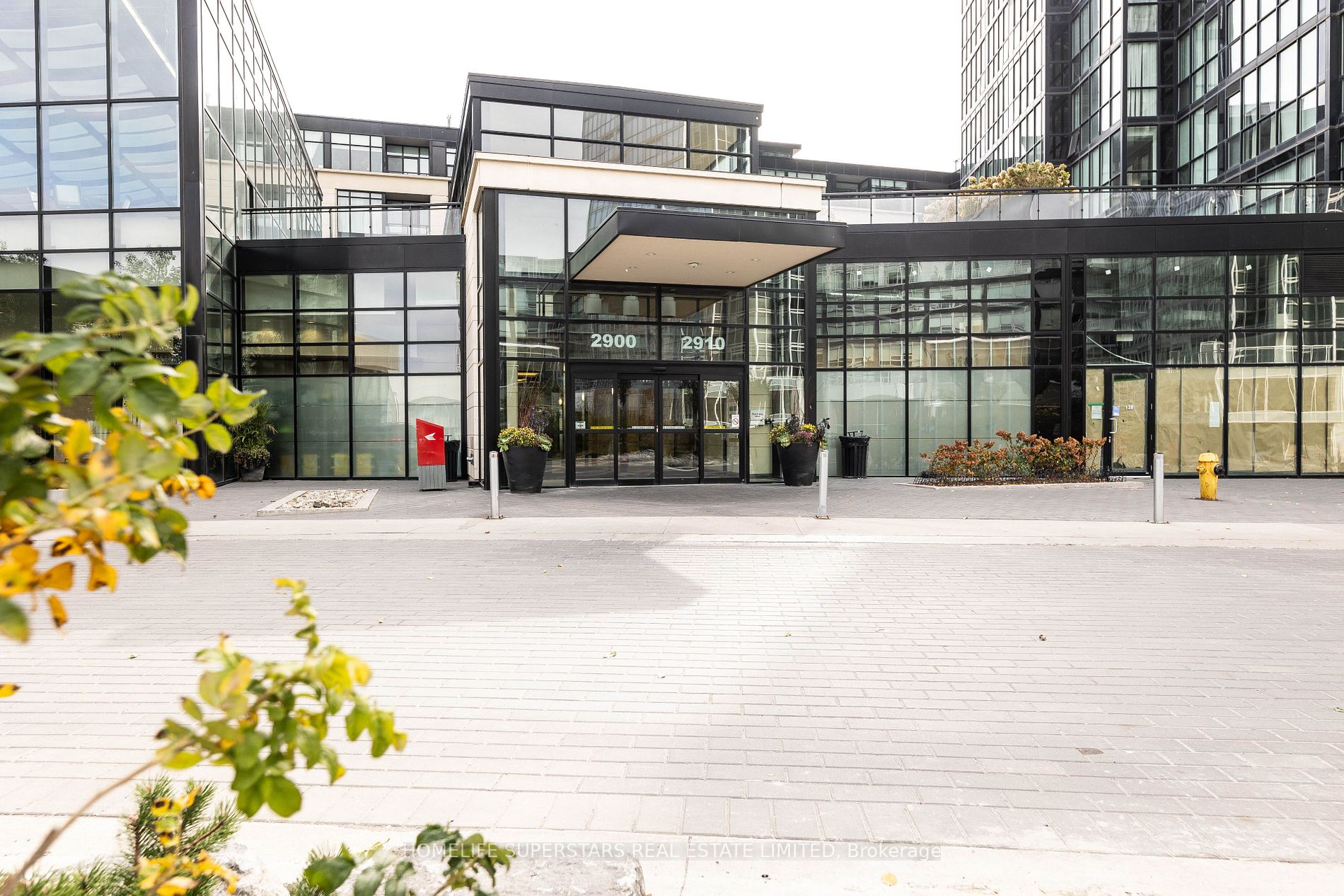 2910 Highway 7 Rd W, #3004