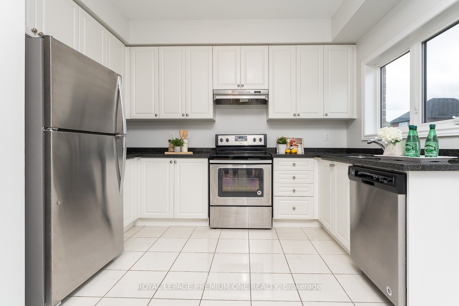 1514 Mcroberts Cres