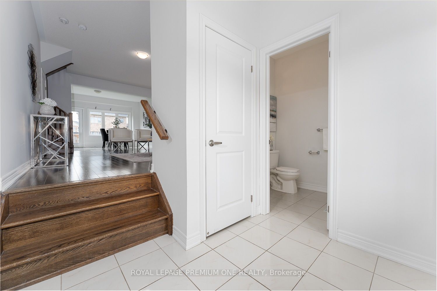 1514 Mcroberts Cres