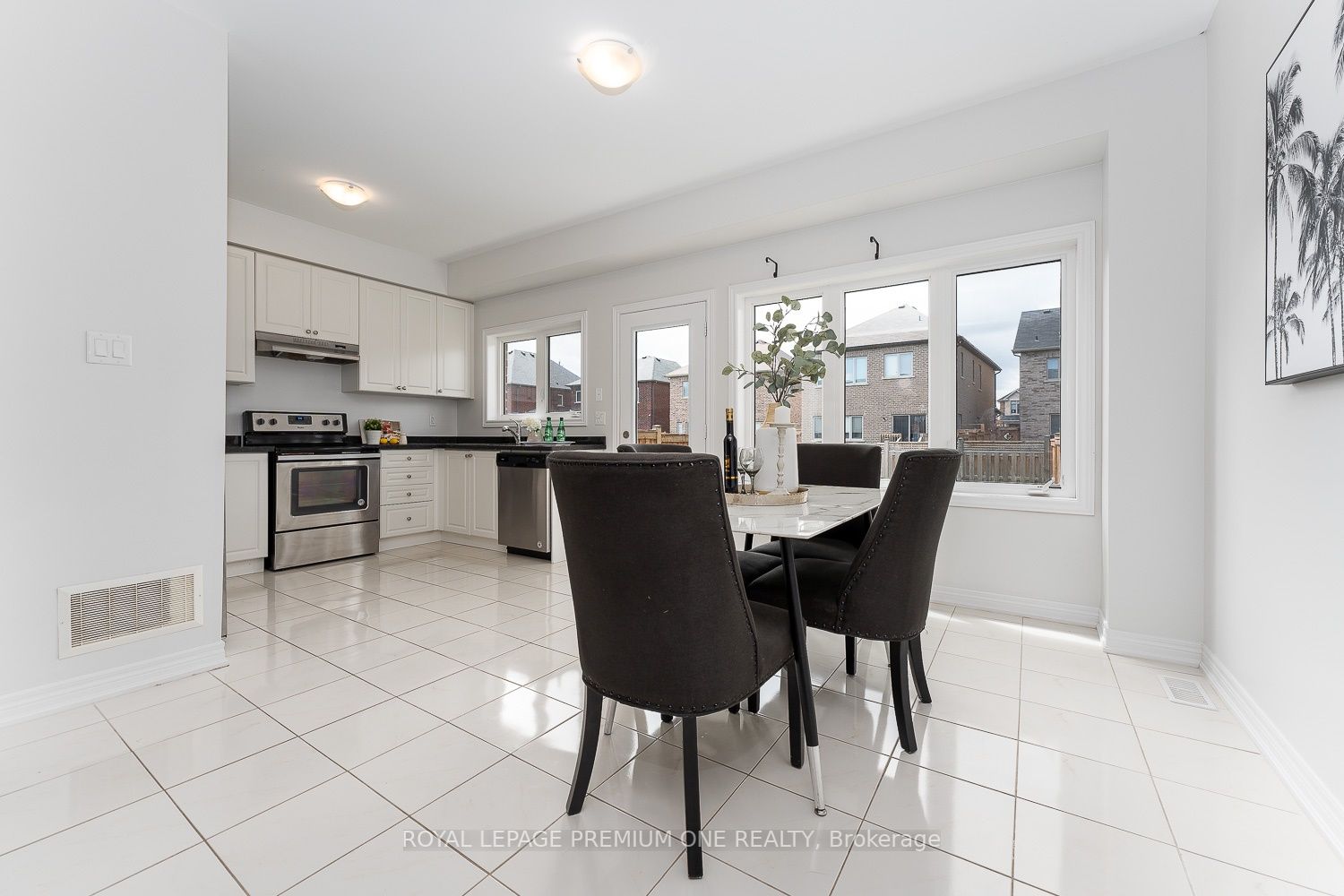 1514 Mcroberts Cres