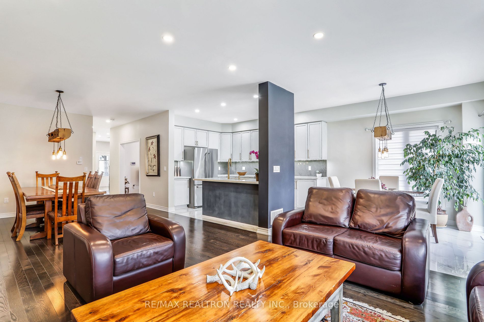 53 Kavanagh Ave